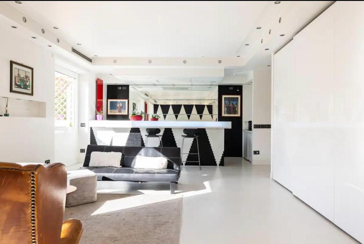 Luxury 250mt For Lovers Apartment Rom
